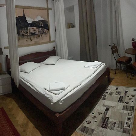 Pensiunea Noemi Brasov Ngoại thất bức ảnh