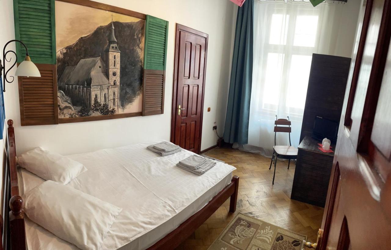 Pensiunea Noemi Brasov Ngoại thất bức ảnh