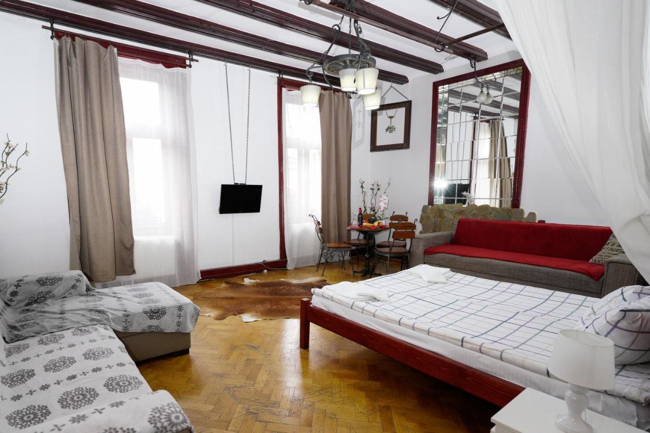 Pensiunea Noemi Brasov Ngoại thất bức ảnh
