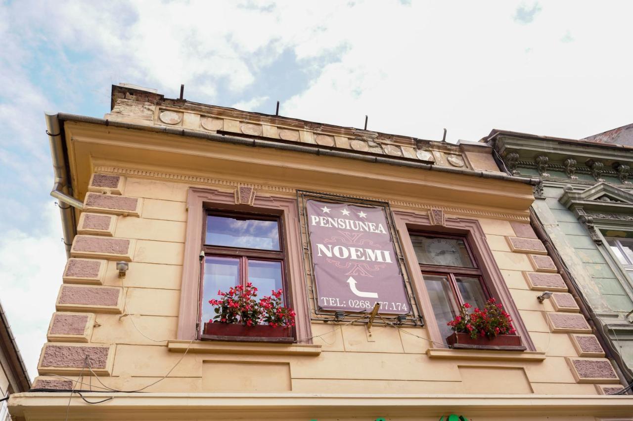 Pensiunea Noemi Brasov Ngoại thất bức ảnh